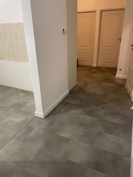 Montaż podłóg różnych