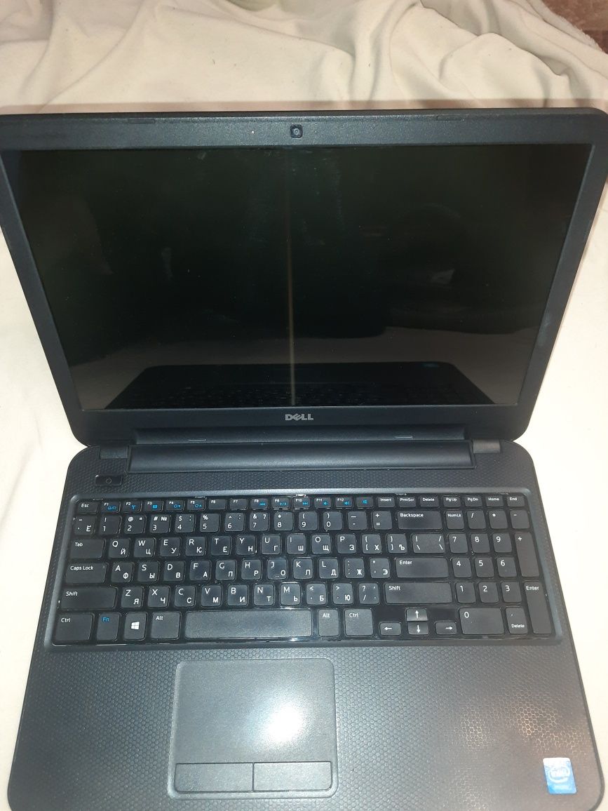 Ноутбук Dell P28F