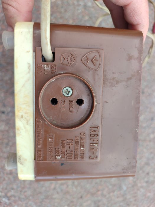 Стабілізатор напруги