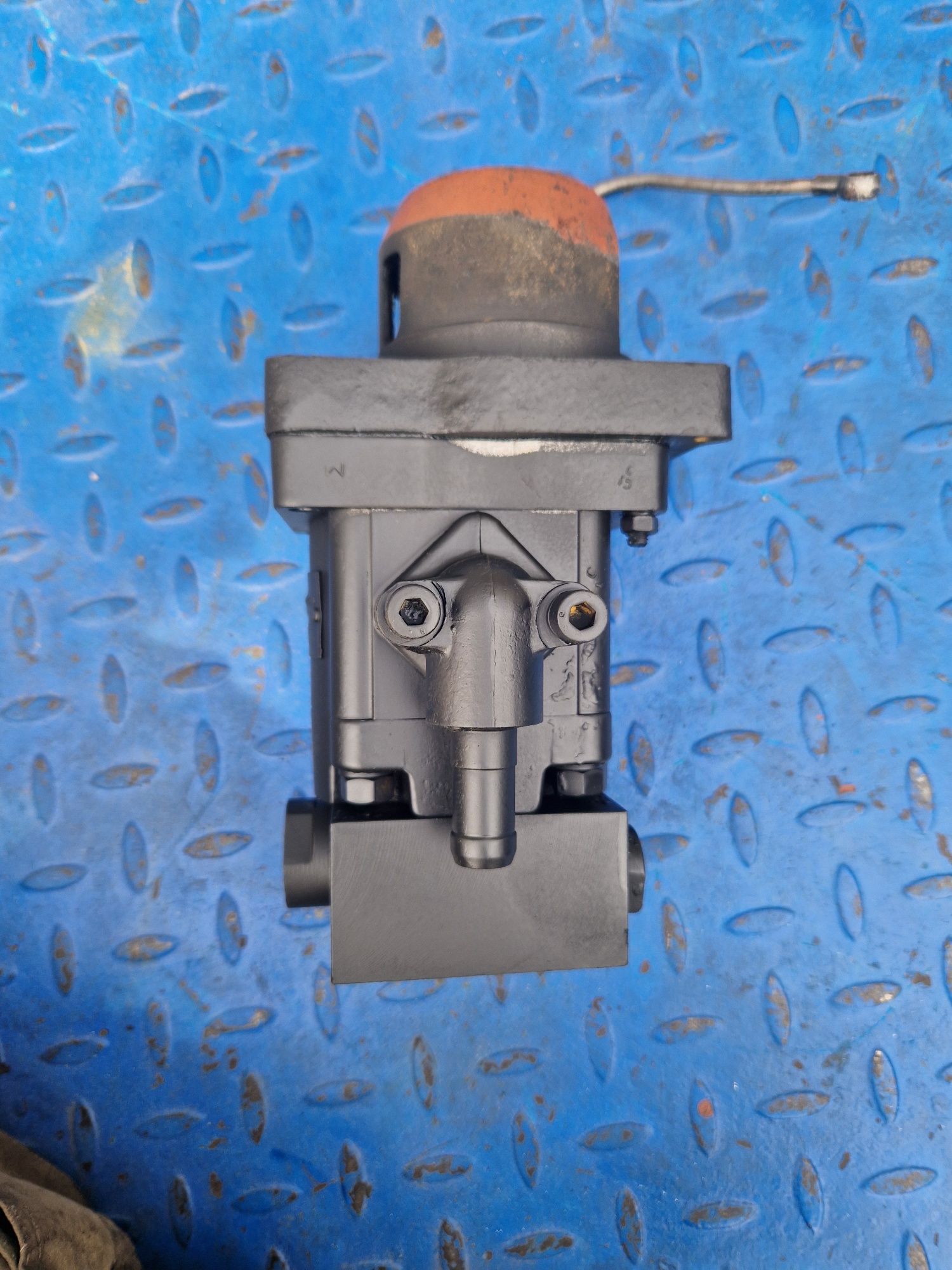 Pompa hydrauliczna zębata do silnika Perkins