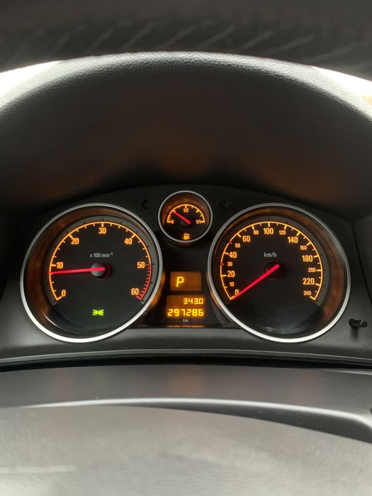 Opel Astra H 2009 1.9d АКПП  COSMO