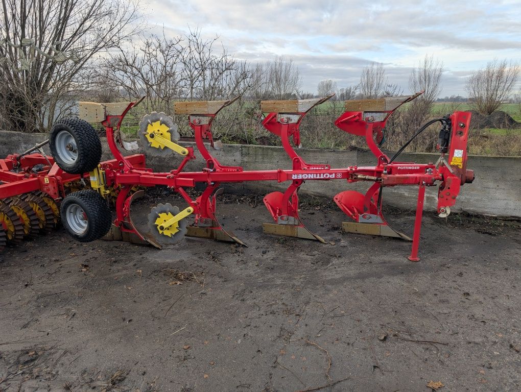 Pług Pottinger SERVO 25