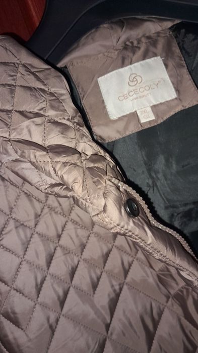 Куртка осіння жіноча 50-52р. Світло-коричнева 2хл пальто стьогане