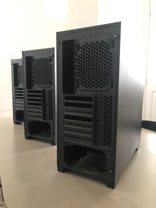 Caixa CPU Preta como nova