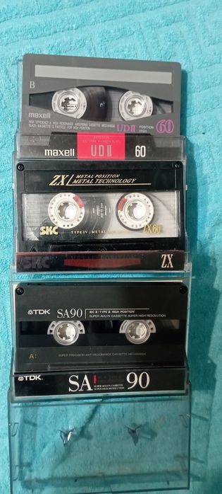 Аудио кассеты одним лотом