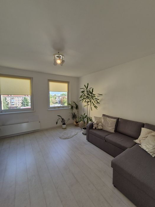 Продається Білосніжна і сонячна  кв-ра поблизу  Собору на Проспекті Св