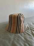 Chapéu Burberry reversivel