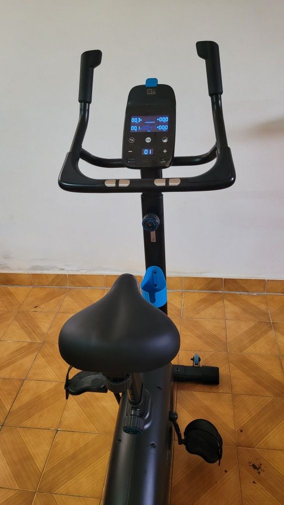 Bicicleta estática Domyos 900 (Como NOVA)