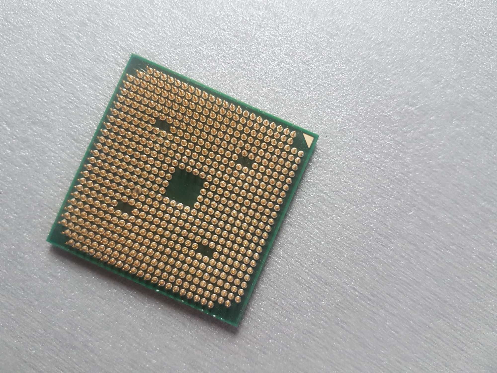 Процесор AMD phenom N830  Socket S1 3 ядерний