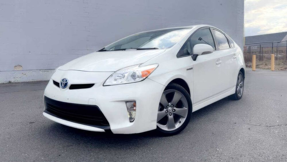 Toyota Prius Persona Series      2015