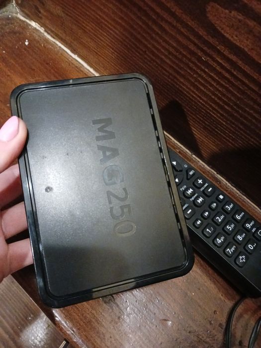 Приставка для тв MAG 250