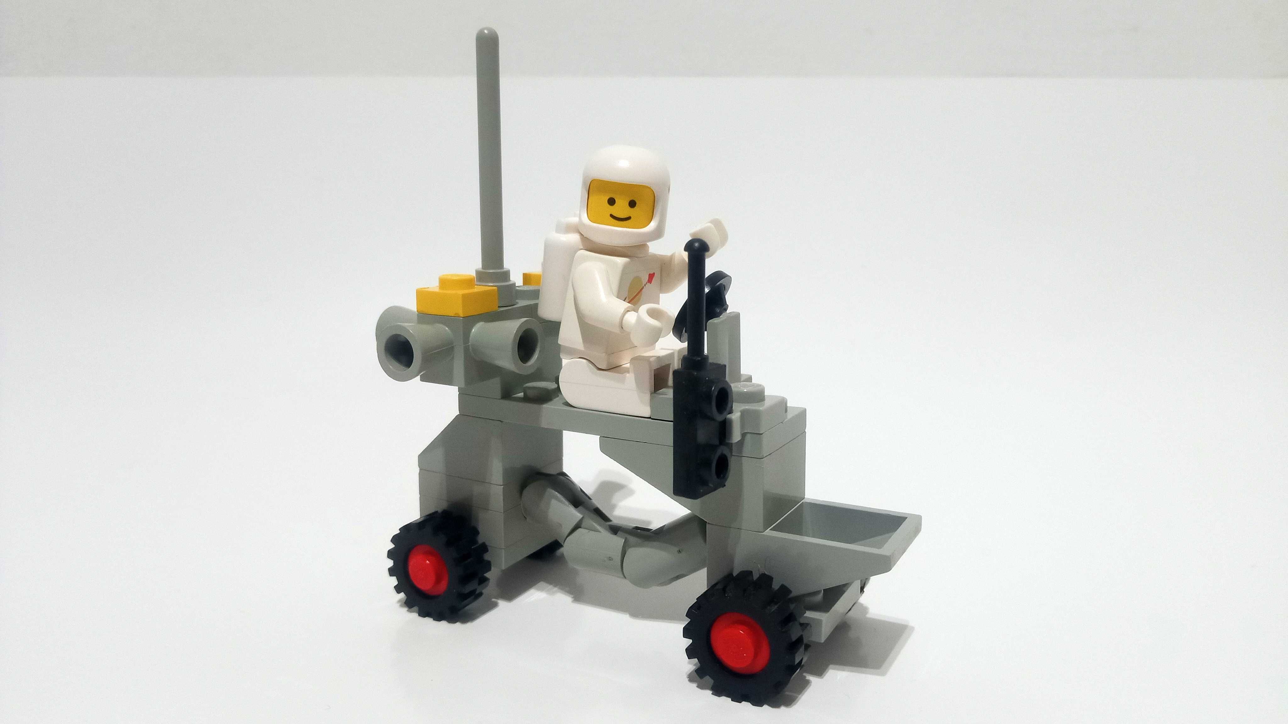 LEGO Classic Space 6821 Shovel Buggy 1980