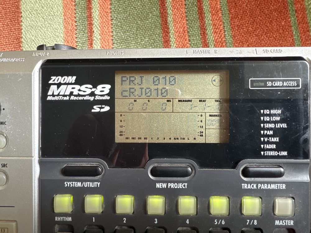 Zoom MRS-8  Wielośladowe urządenie nagrywające