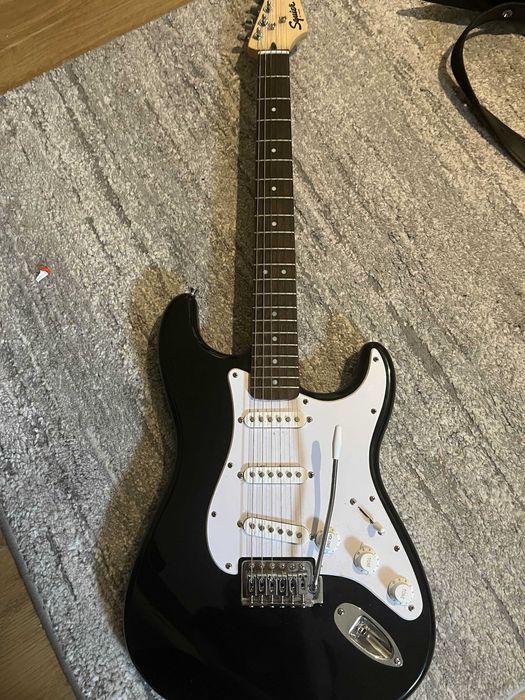 Gitara squier strat