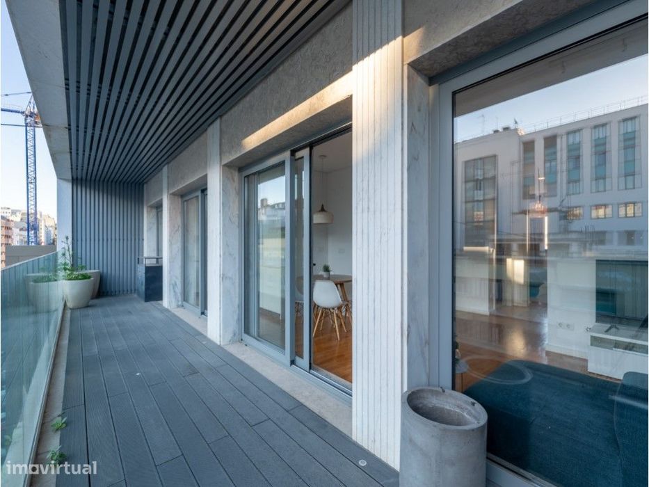 Apartamento T2 com rooftop e terraço junto à Avenida da Liberdade