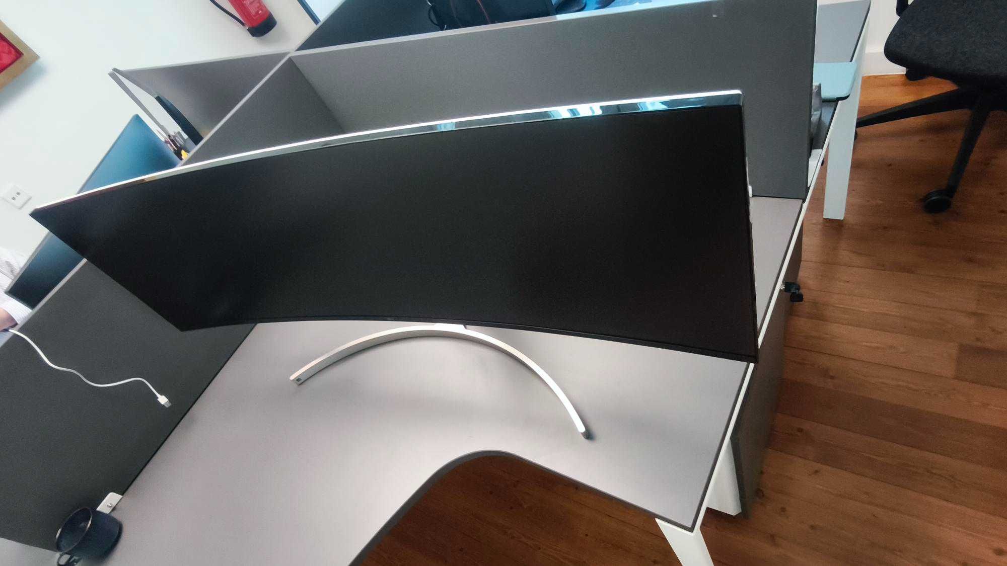 Monitor curvo LG 49" UltraWide