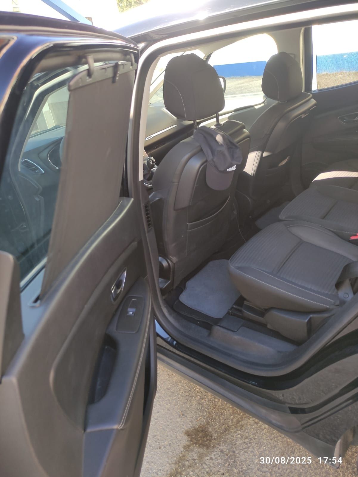 Renault Grande Scenic 1.5 dci 7L