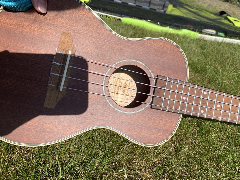 UKU 701C NT ukulele koncertowe