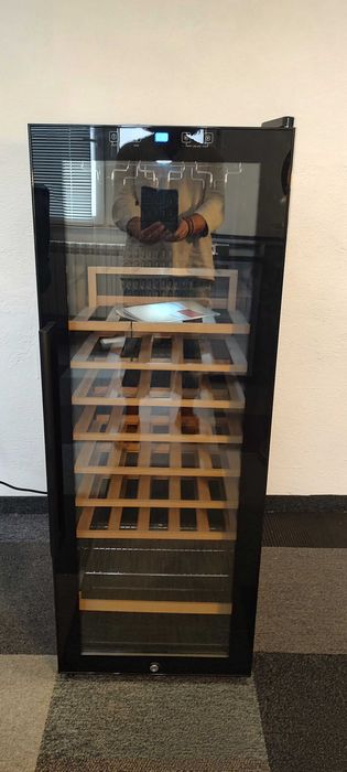 Lodówka do wina, winiarka 54But. Klarstein S-205