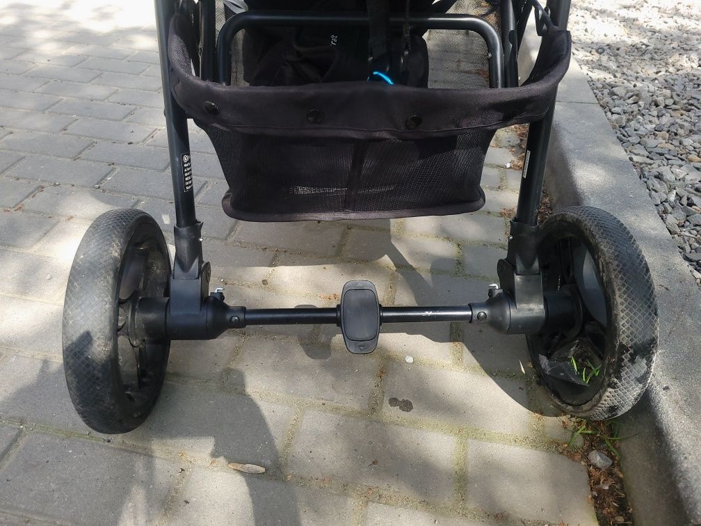 Czarna spacerowka Kinderkraft wózek