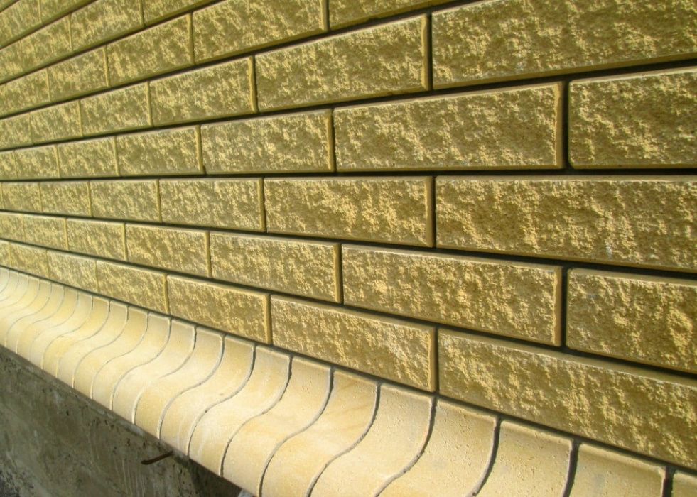 Кирпич облицовочный от 5 грн, , полнотелый г/блок від 3280/куб