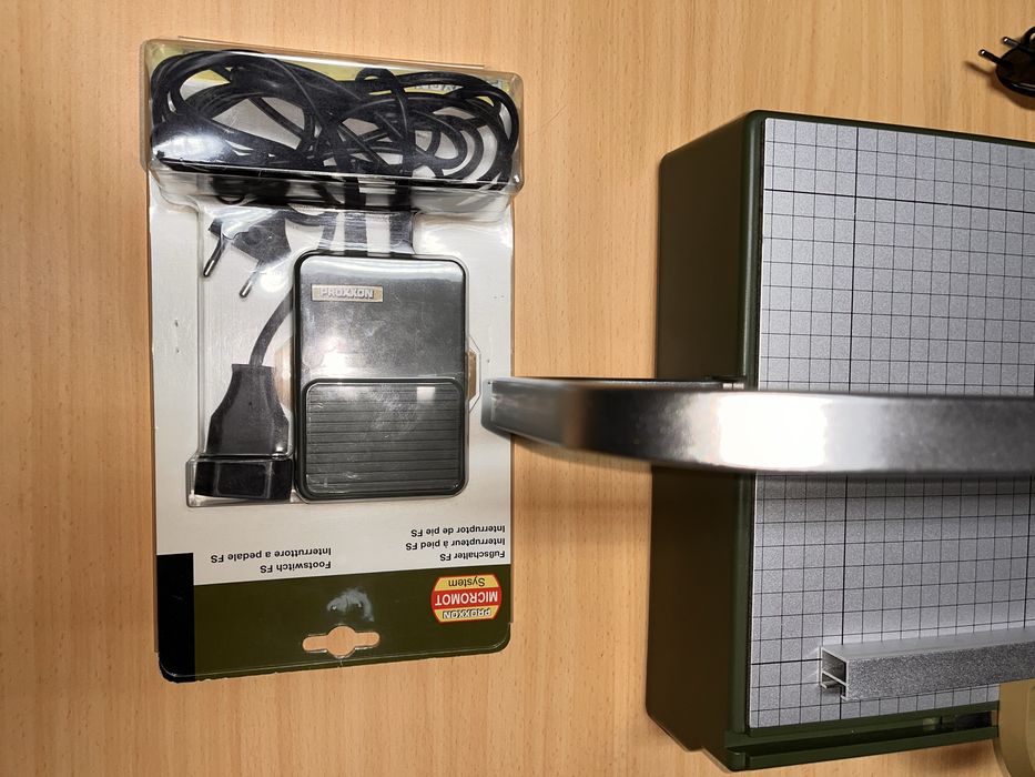 PROXXON THERMOCUT 230/E Máquina de cortar esferovite