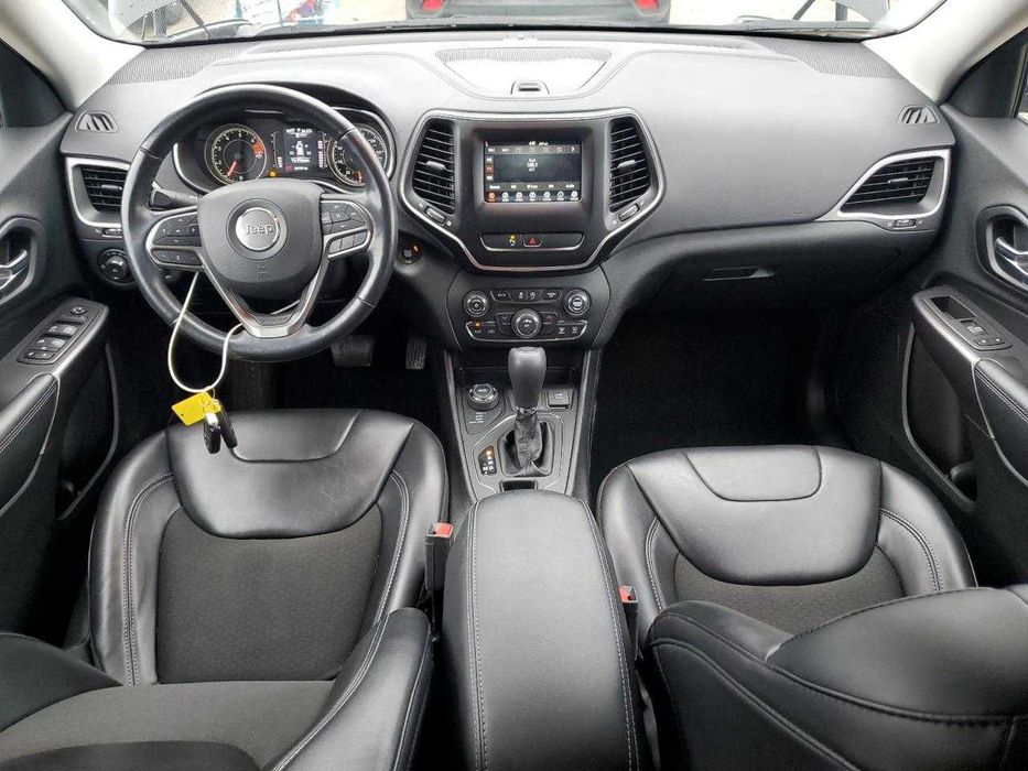 Jeep Cherokee Latitude Plus 2020 /