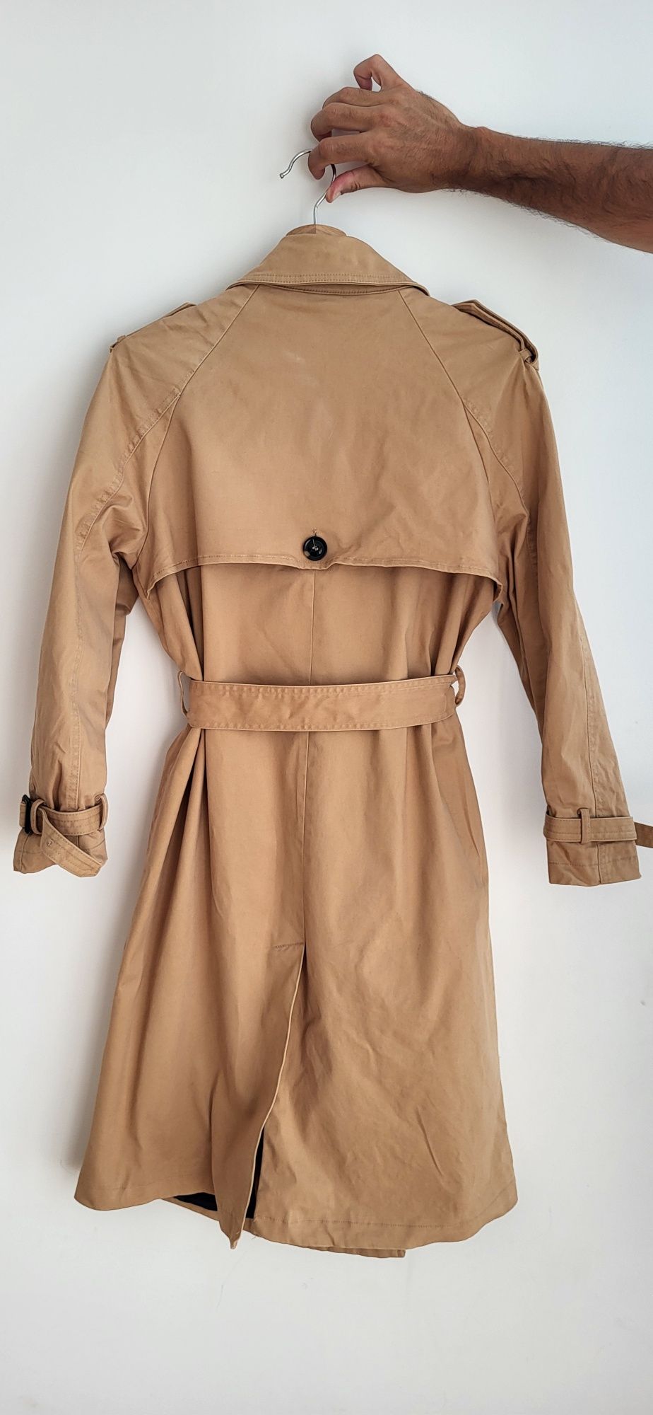 Gabardina de senhora Mango