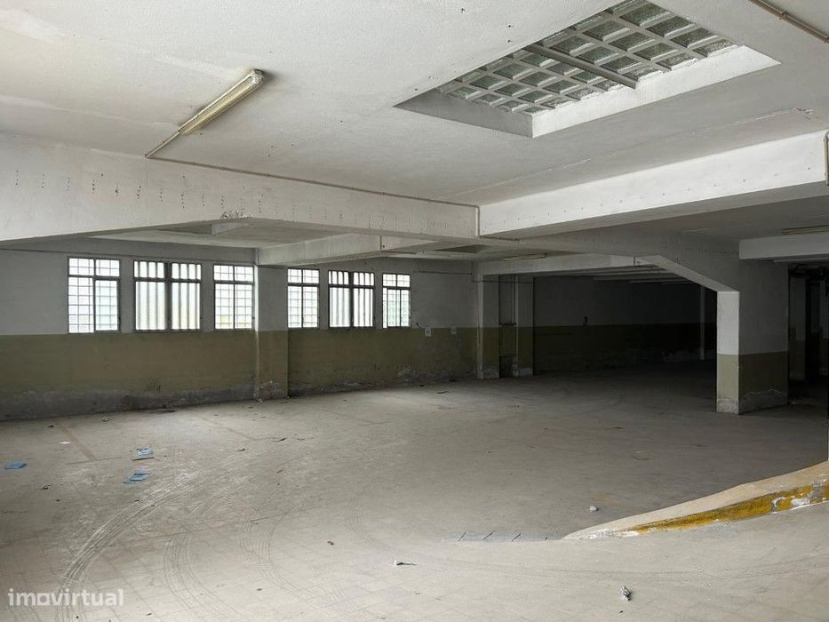 Garagem junto ao Marquês de Pombal, Lisboa