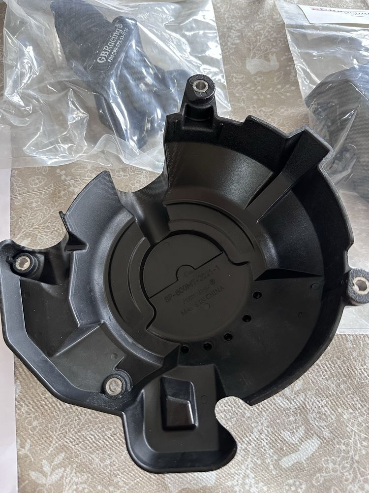 Cf Moto 800 MT NK Osłony boczne dekli silnika