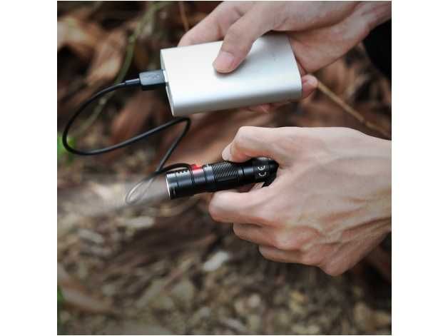 Latarka LED Fenix E09R