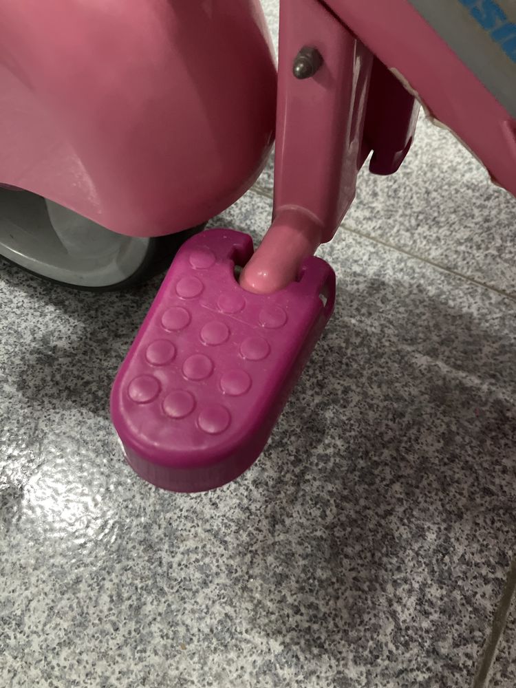 Triciclo feber muito bom