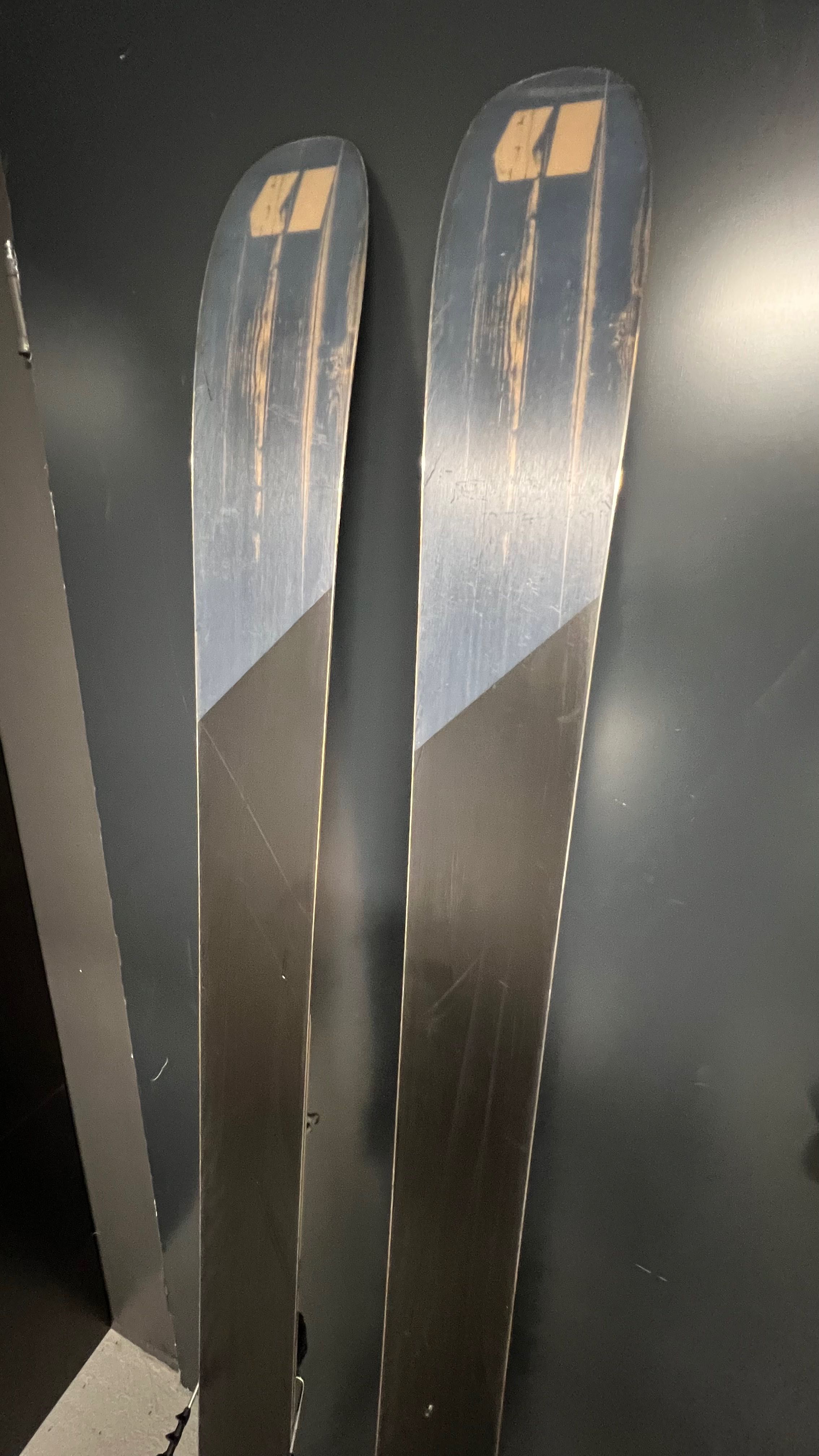 Narty freeride Armada Kufo 188cm + Beast 14 + foki + harszle