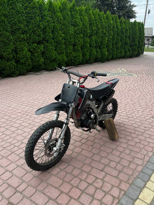 Cross Loncin 200cc