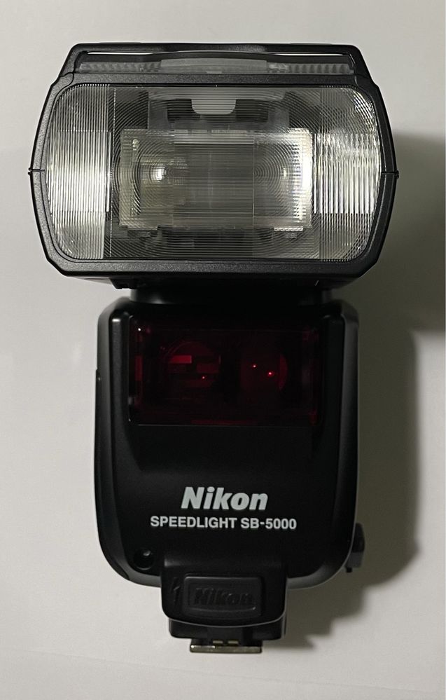 Спалах Nikon SB-5000