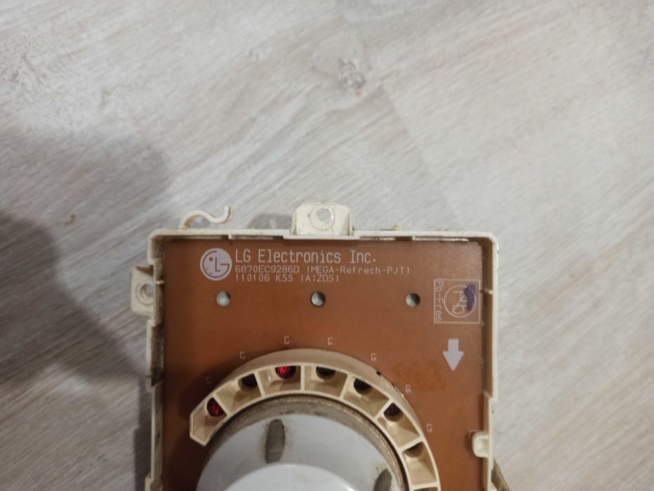Модуль управління (плата) LG 6870EC9286D (Неробоча)