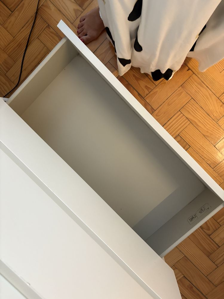 Cómoda Malm 3 gavetas c/video