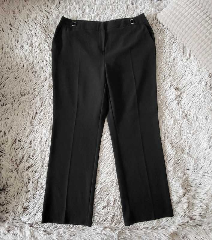 Czarne eleganckie spodnie z klamerkami Petite