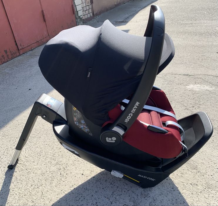 Автокрісло Maxi Cosi Tinca i-Size + база ISOFIX