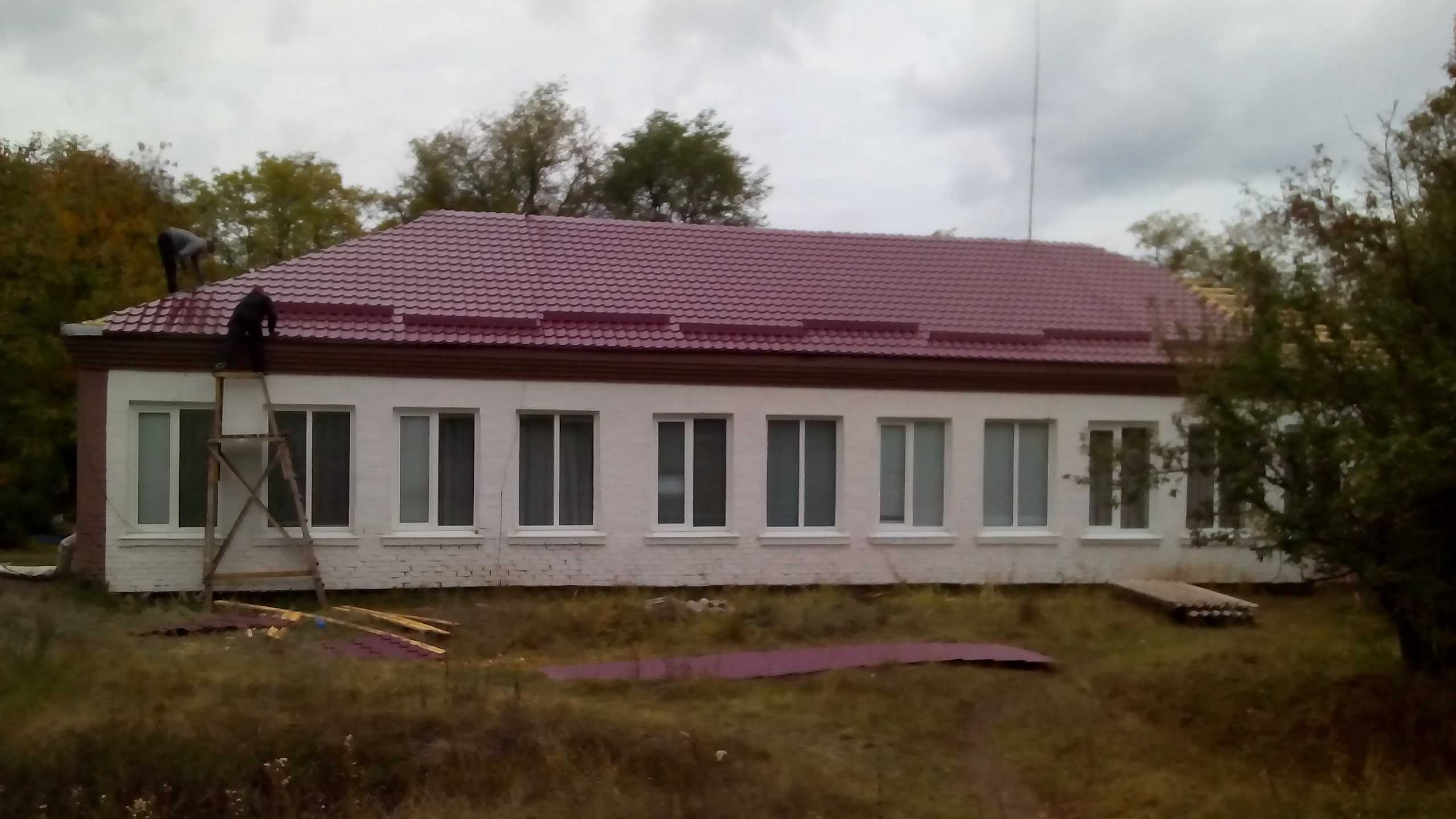 Кровля,кирпичная кладка,тротуарка и тд.