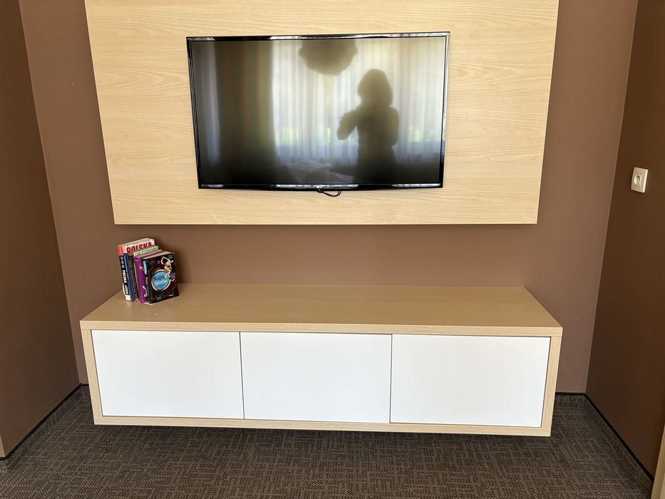 Komoda do salonu, pod telewizor