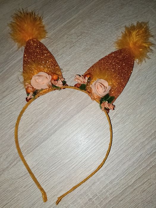 Обруч мандаринки та білочки