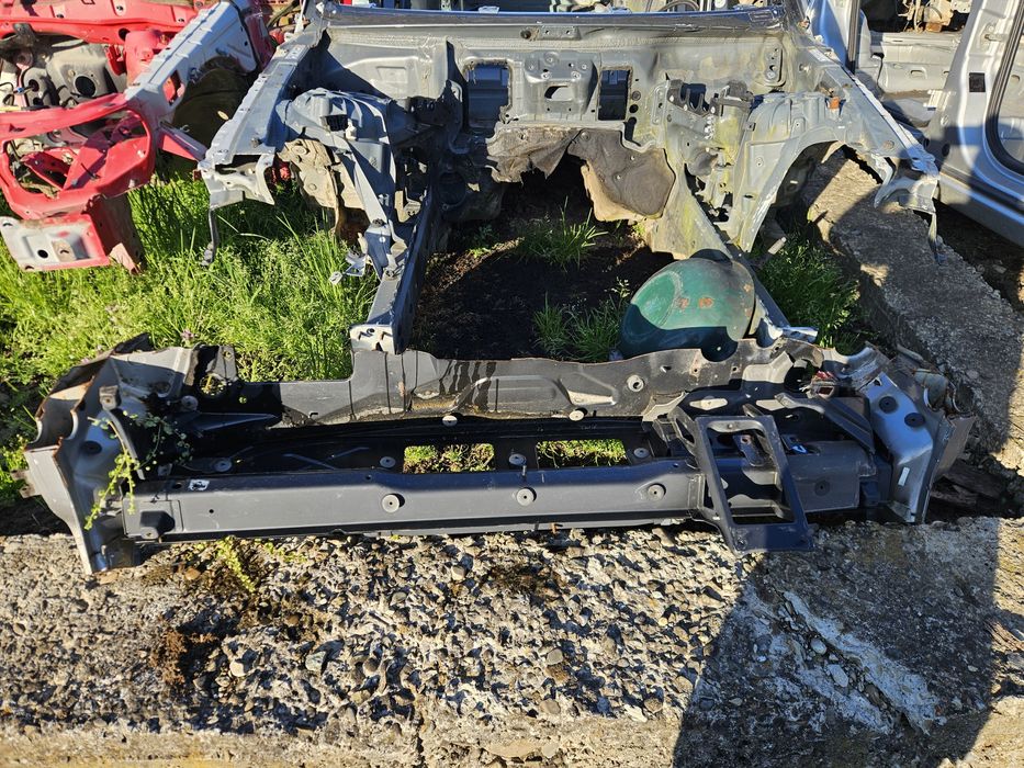 Панель лобового скла Опель Омега б Opel Omega b Підсилювач торпедо