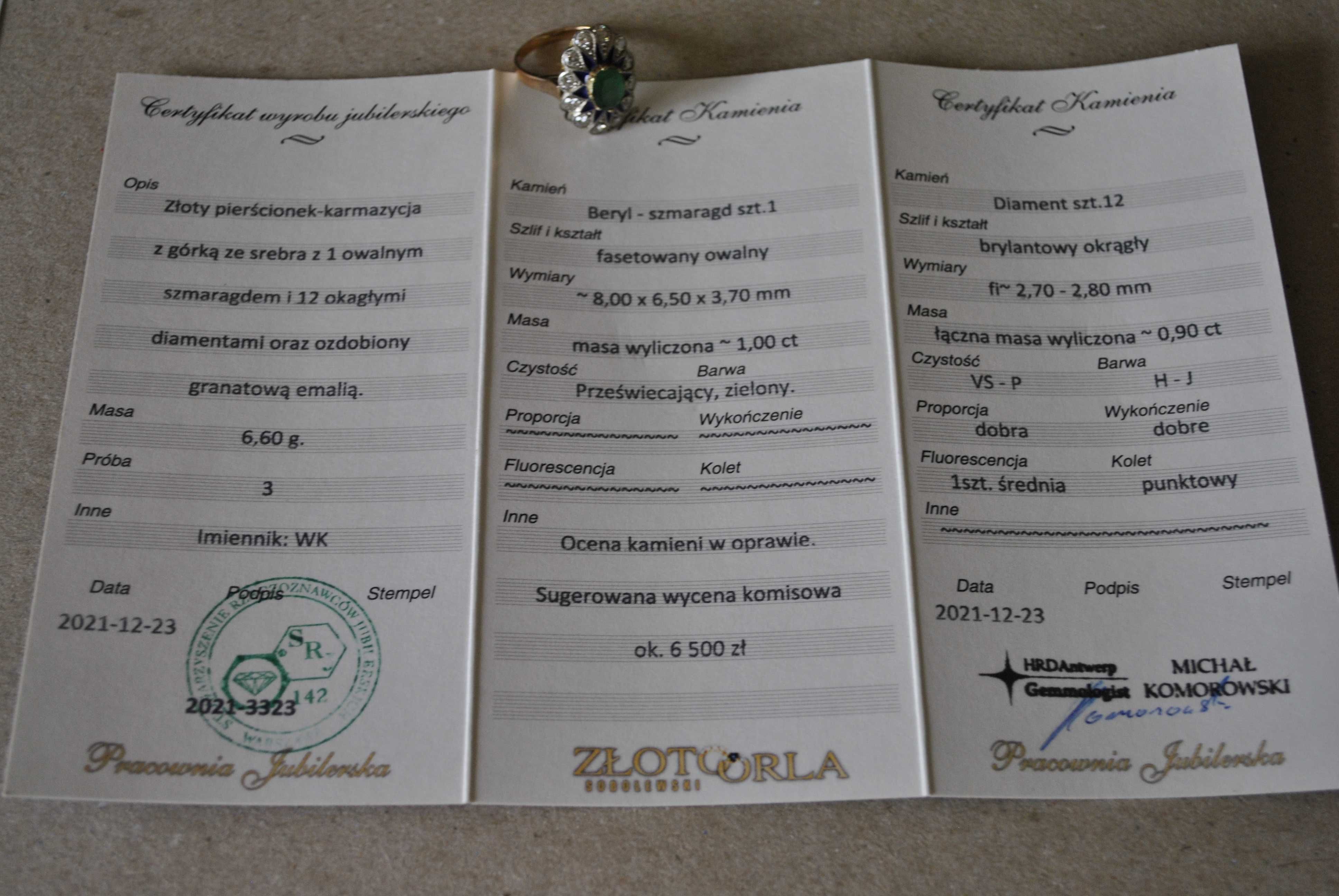Pierścionek złoty ze szmaragdem i diamentami