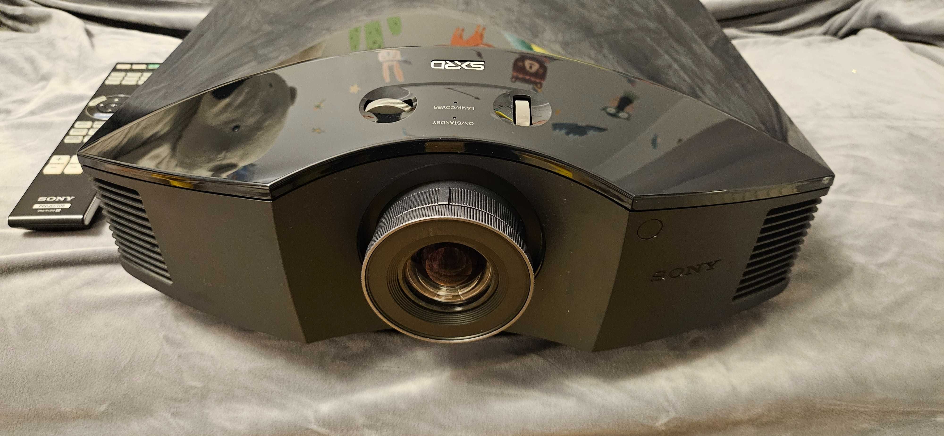 SONY VPL-HW30ES stan bardzo dobry