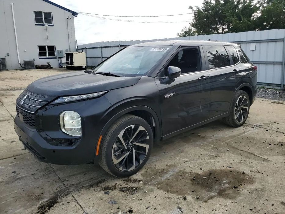 Mitsubishi Outlander 2024 MITSUBISHI OUTLANDER Plug-In /Niski Przebieg/