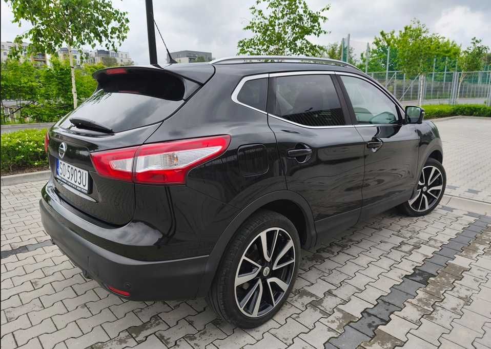 Nissan Qashqai 1,2  w wersji Tekna - polski salon