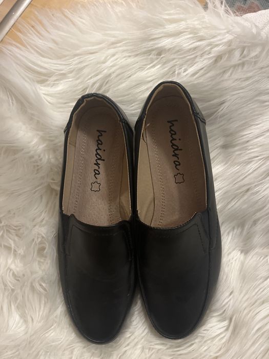 Buty damskie nowe,40 .