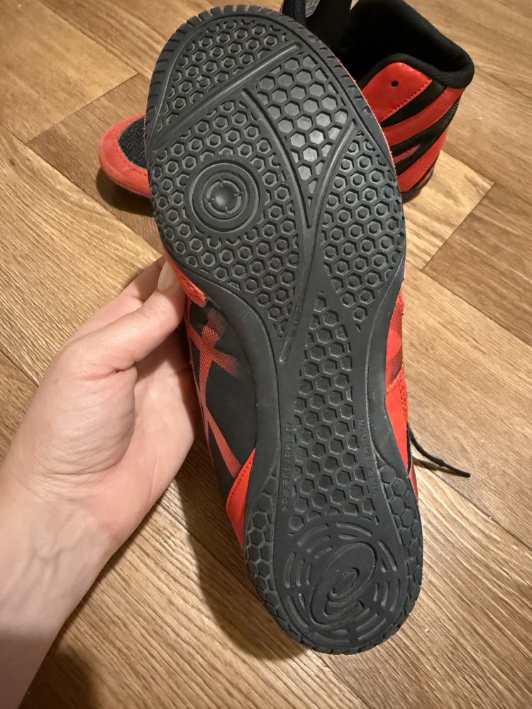 Продам борцовки «Asics», 39 размер