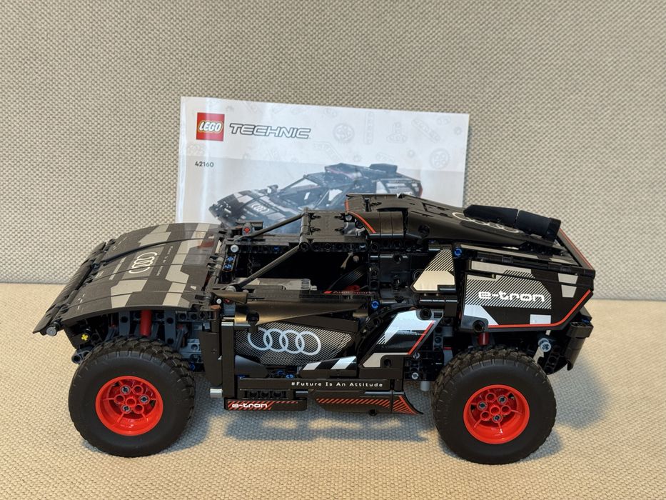 LEGO 42160 Technic - Audi RS Q e-tron